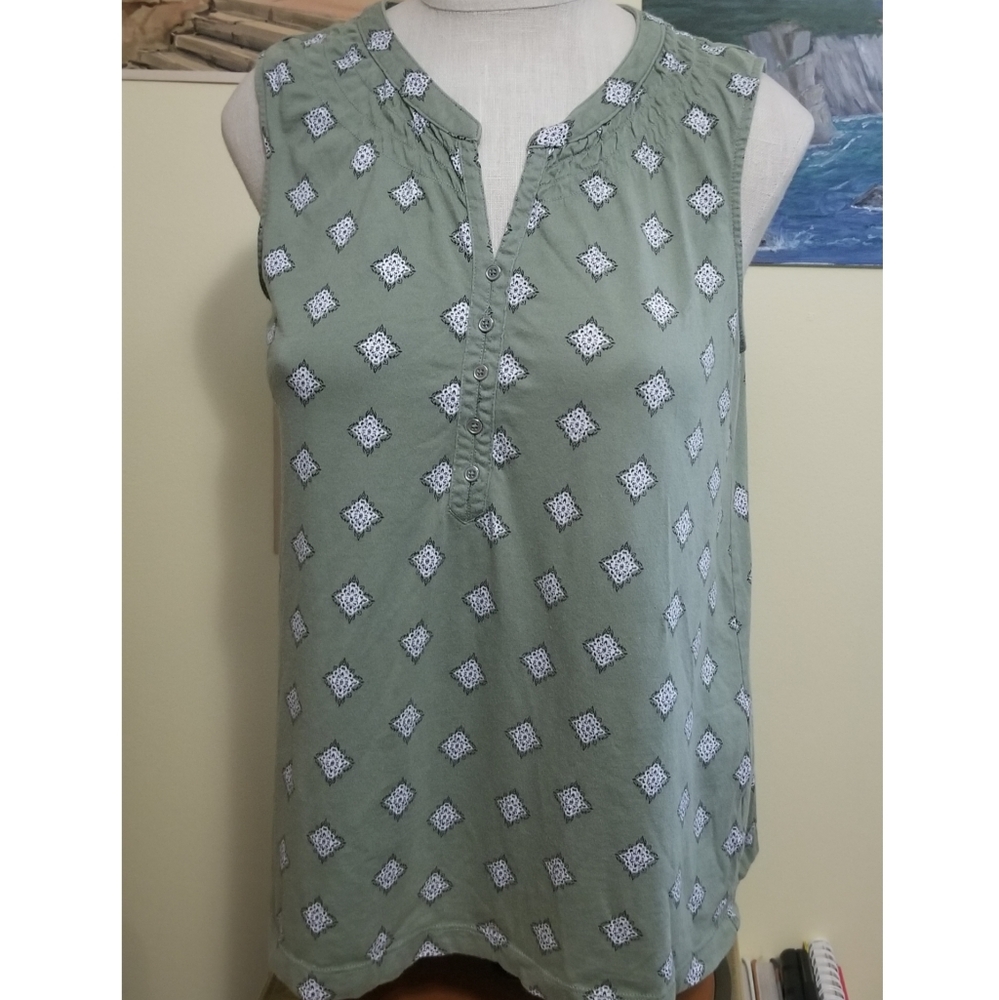 Croft&Barrow Sleeveless Green Blouse